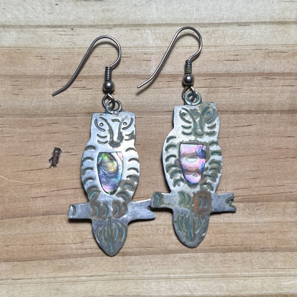 VINTAGE MEXICO ALPACA EARRINGS OWL INLAY ABALONE Shell
